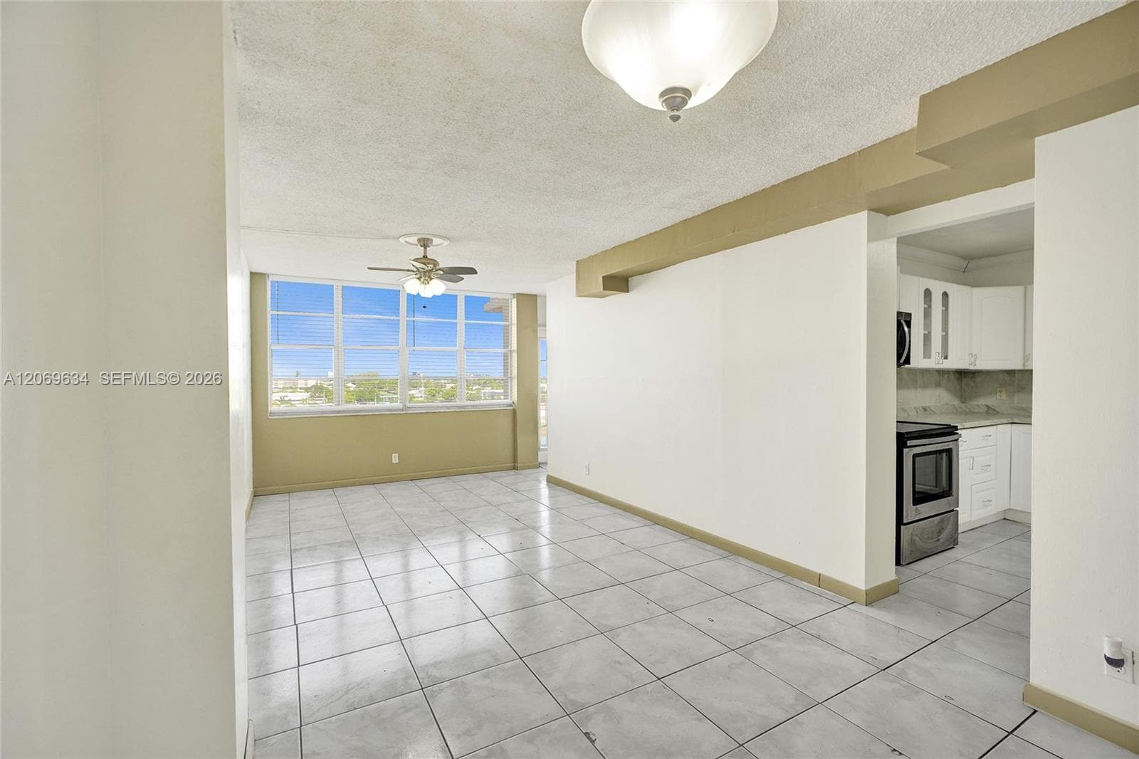 2025 NE 164th St # 710, North Miami Beach, FL 33162 — zdjęcie 2