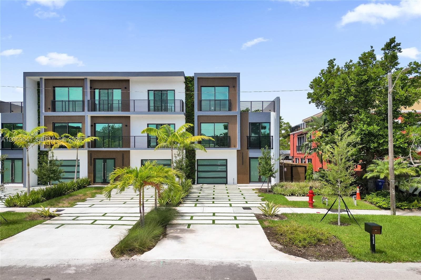 1821 NE 26th Ave, Fort Lauderdale, FL 33305 — zdjęcie 2