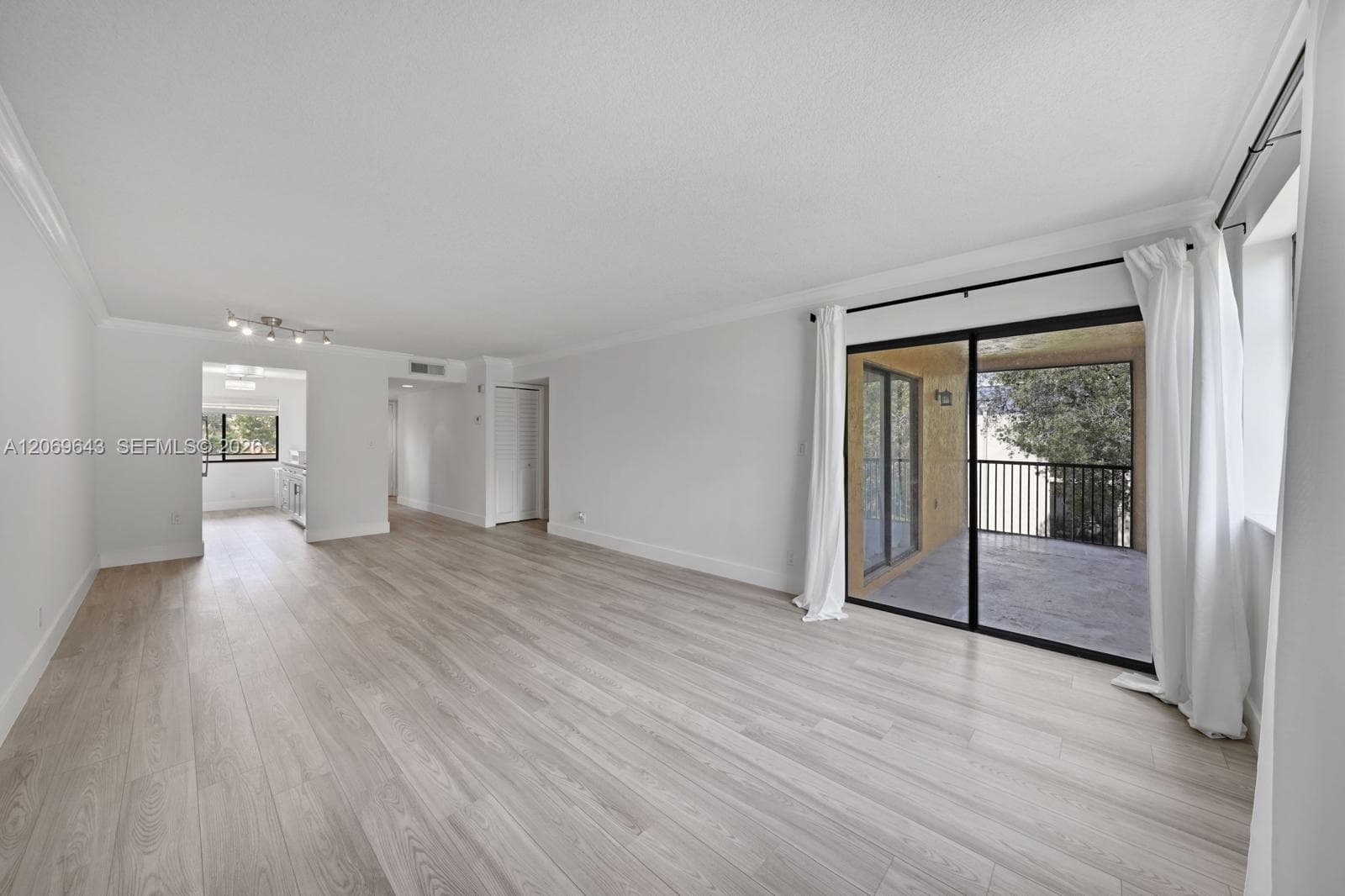 185 Lakeview Dr # 201, Weston, FL 33326 — zdjęcie 5