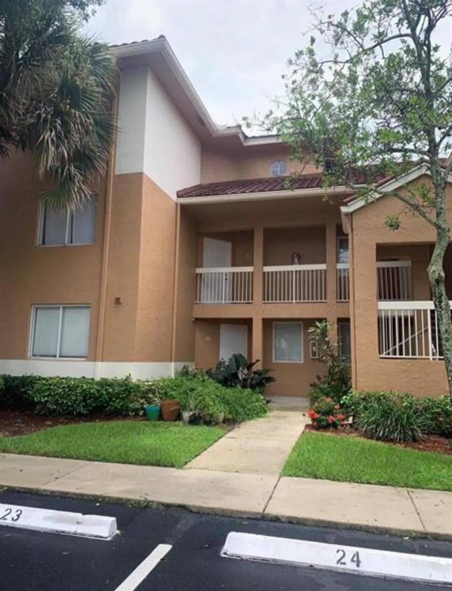 832 NW 92ND Avenue, Plantation, FL 33324