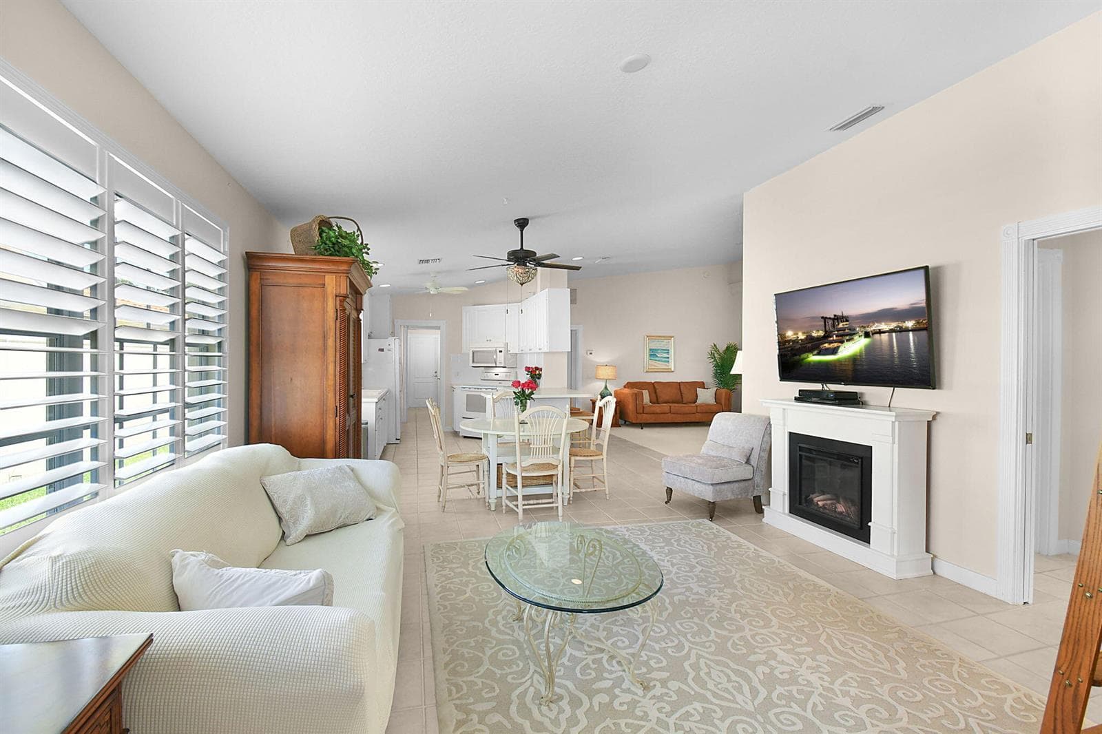 8016 SE Peppercorn Court, Hobe Sound, FL 33455 — zdjęcie 2