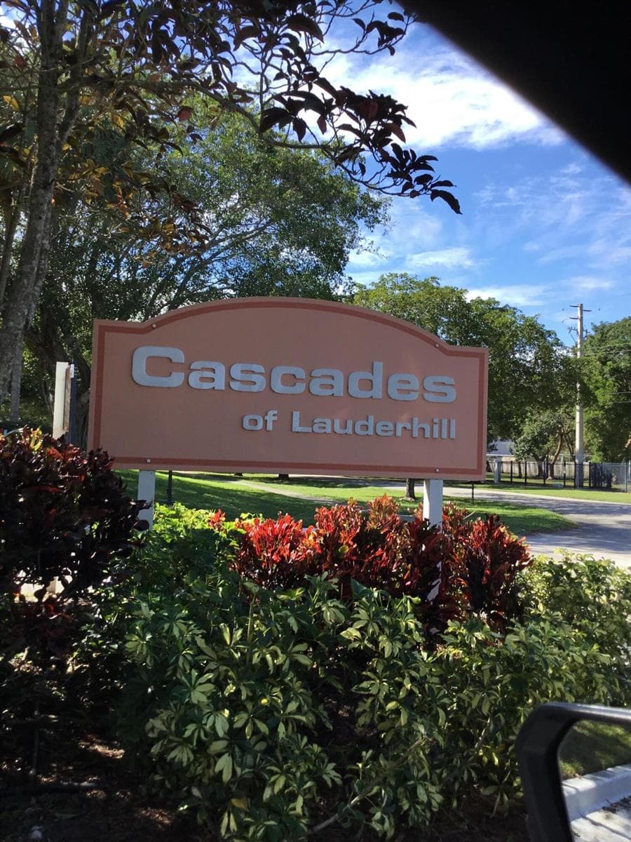 7860 NW 50TH Street # 301, Lauderhill, FL 33351