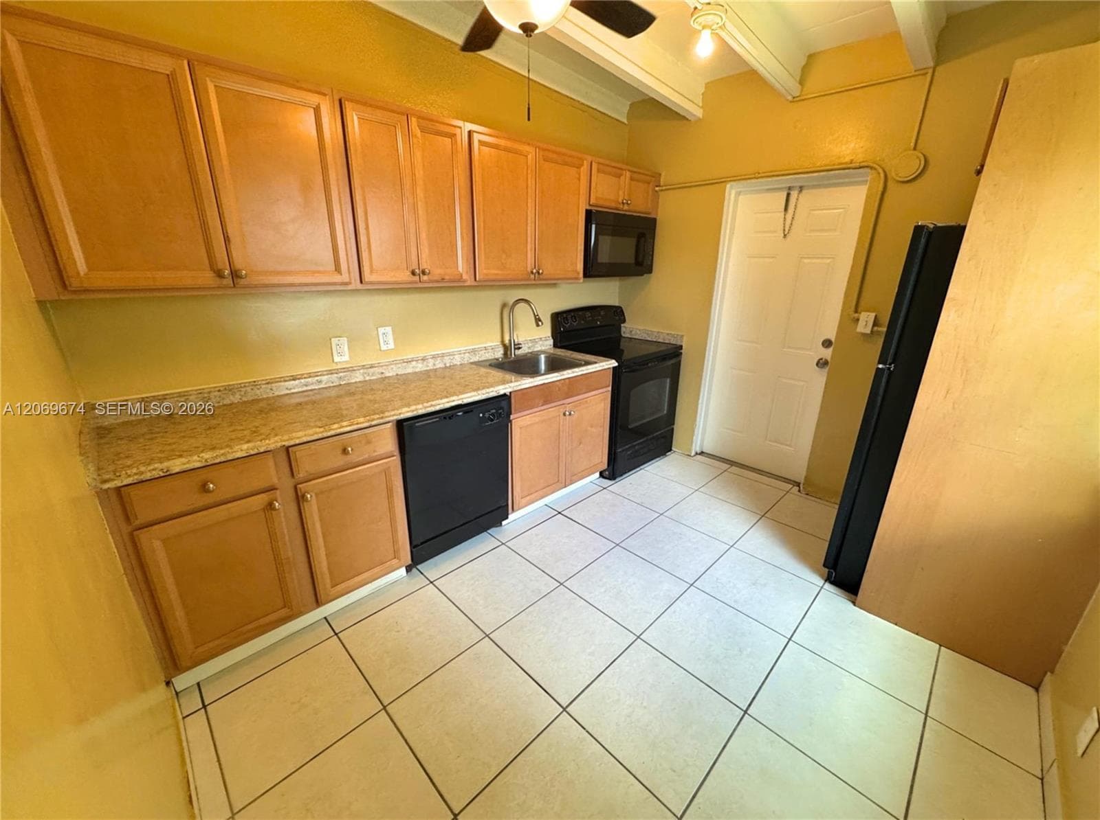 730 NW 15th Ter, Fort Lauderdale, FL 33311 — zdjęcie 2