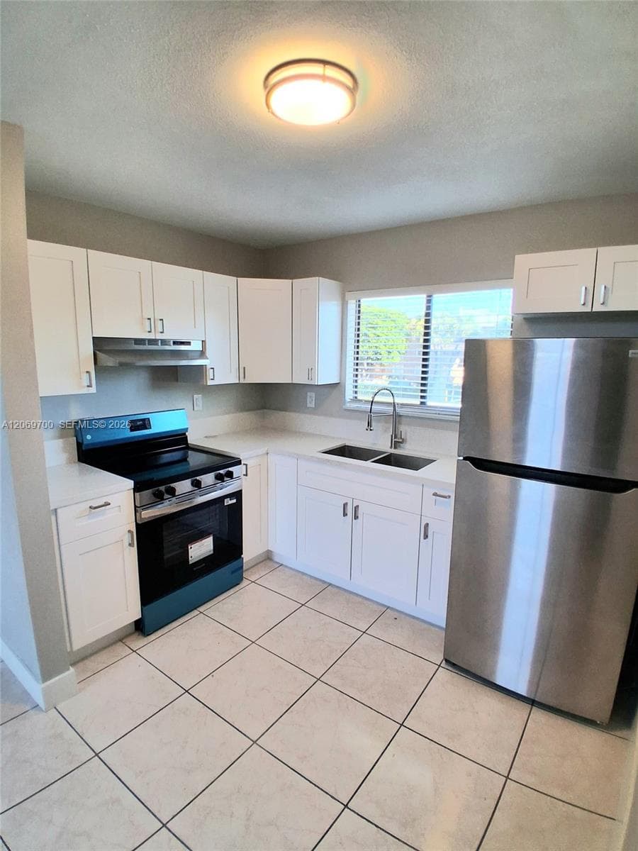 2770 W 60th Pl # 201, Hialeah, FL 33016 — zdjęcie 3