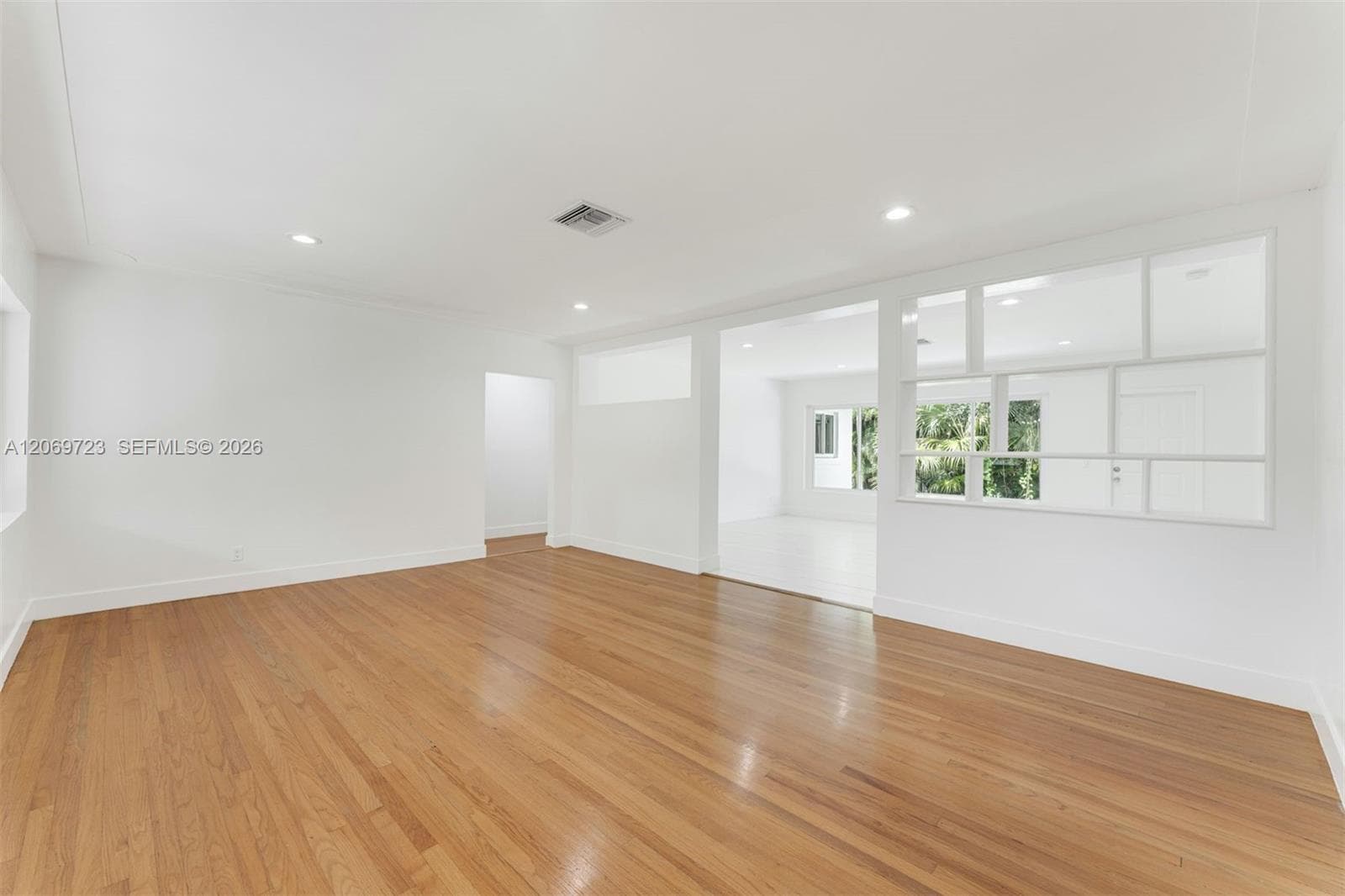 4724 Orduna Dr, Coral Gables, FL 33146 — zdjęcie 3