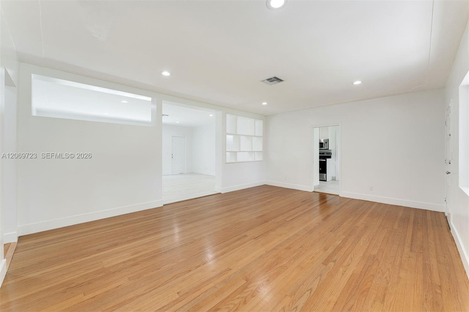 4724 Orduna Dr, Coral Gables, FL 33146 — zdjęcie 4