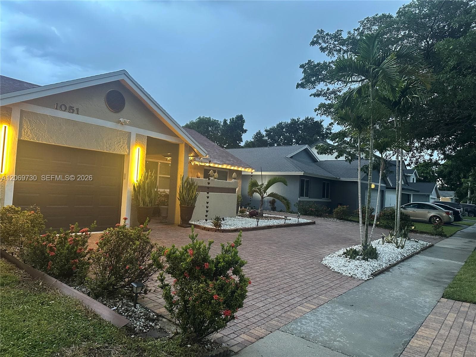1051 SW 99th Ave, Pembroke Pines, FL 33025 — zdjęcie 5