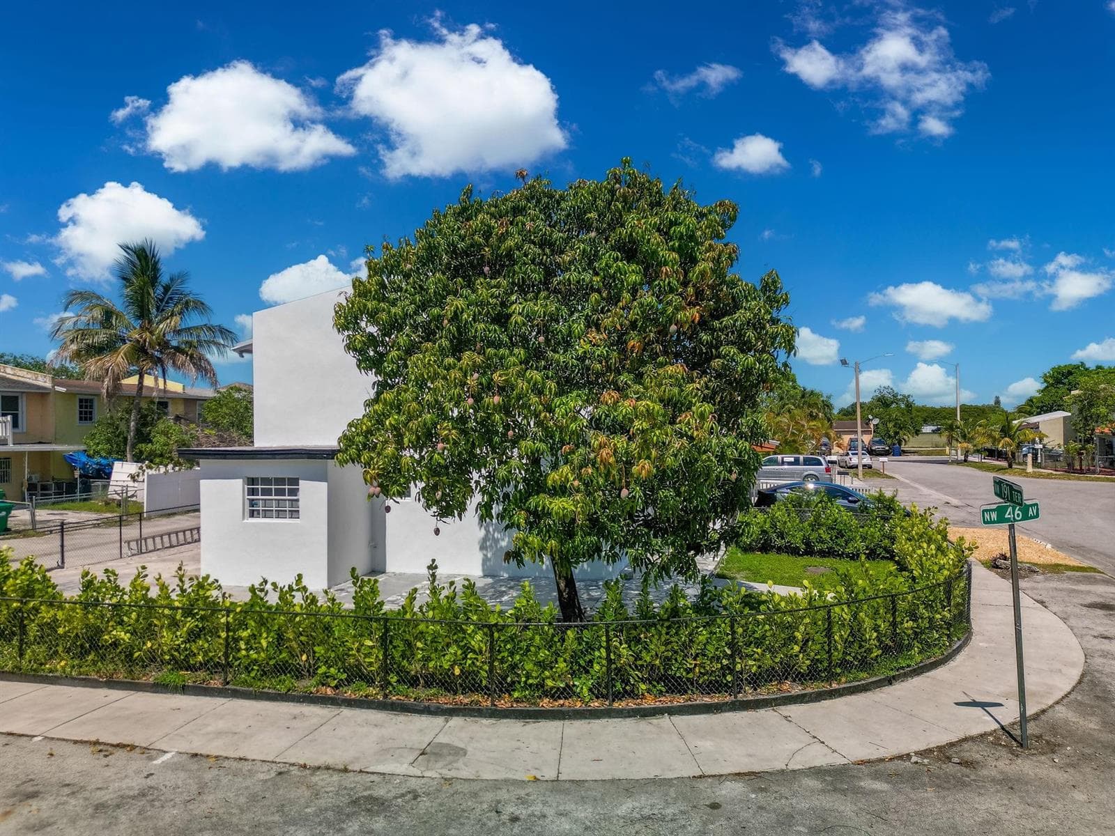 4527 NW 191ST Terrace, Miami Gardens, FL 33055 — zdjęcie 3