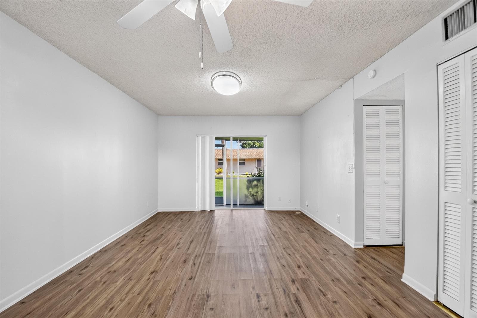 200 Bonnie Boulevard W # 131, Palm Springs, FL 33461 — zdjęcie 2