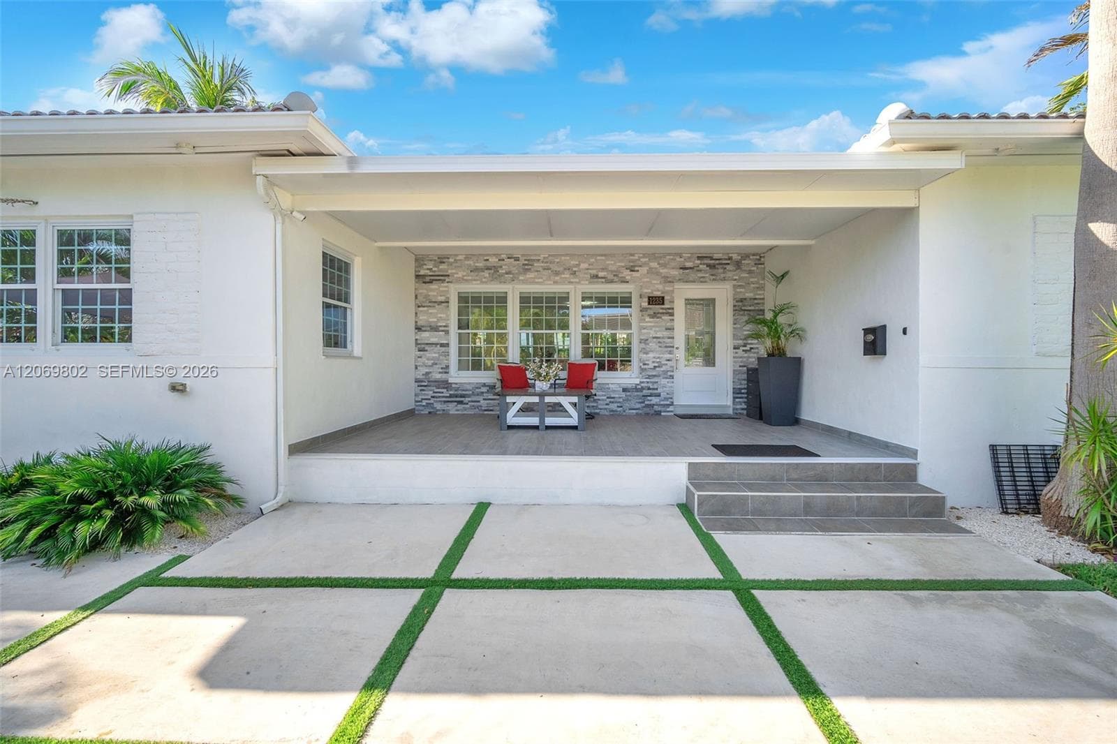 1235 NE 88th St, Miami, FL 33138 — zdjęcie 5