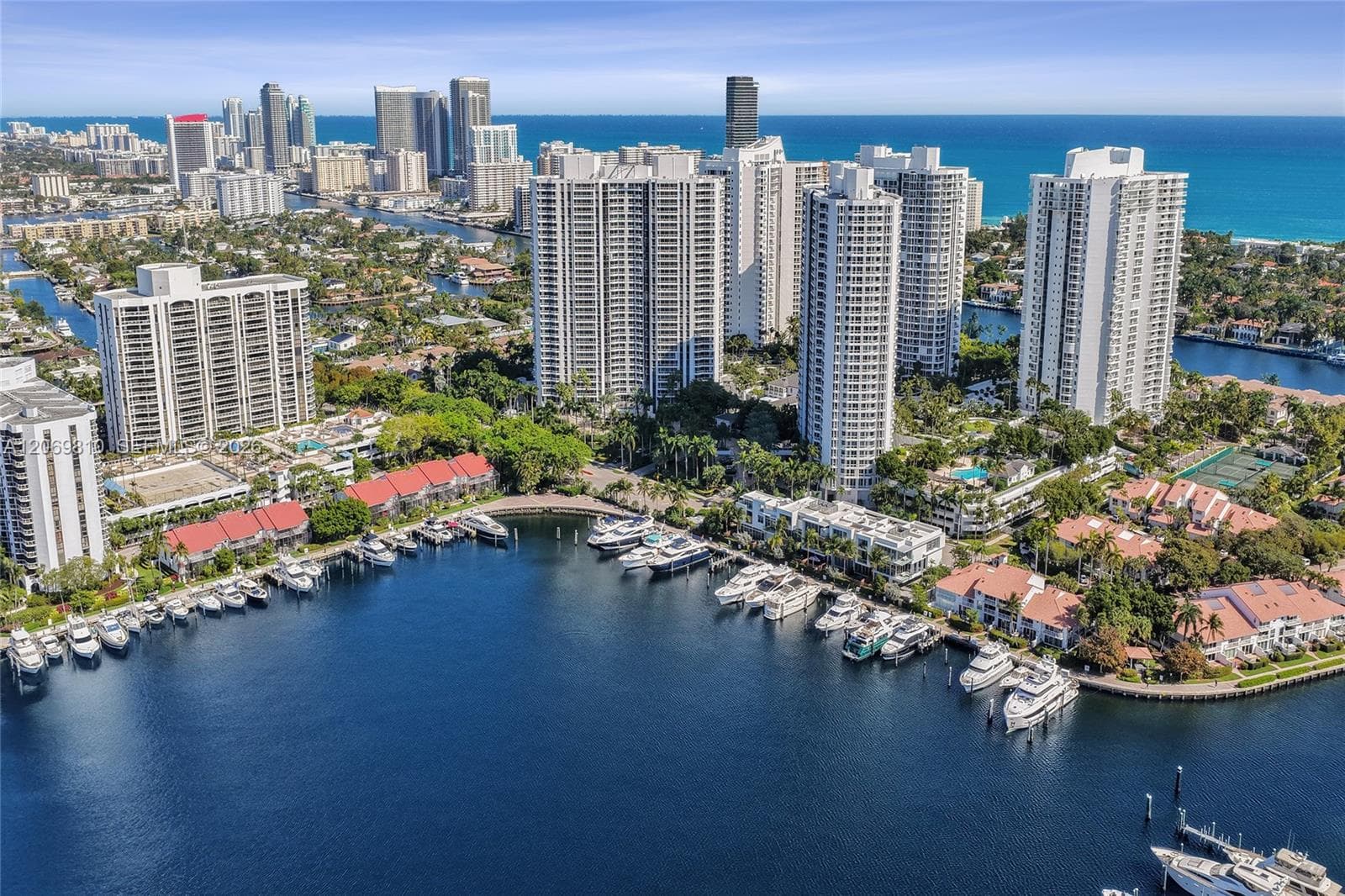 21205 Yacht Club Dr # 2310, Aventura, FL 33180 — zdjęcie 2