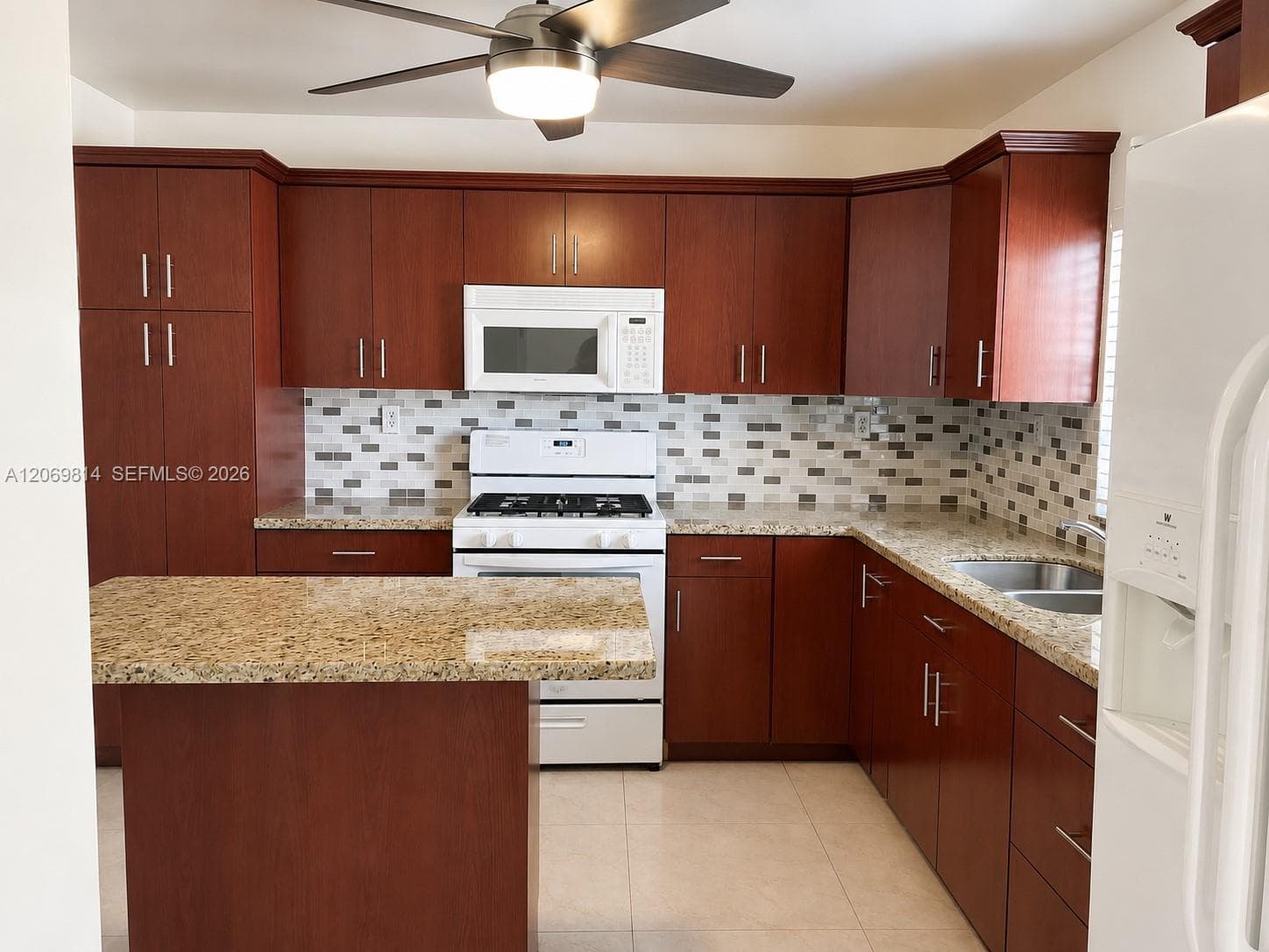 325 NE 108th St, Miami, FL 33161 — zdjęcie 4