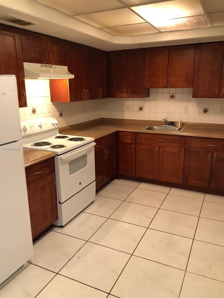 10090 NW 80th Ct # 1239, Hialeah Gardens, FL 33016 — zdjęcie 5