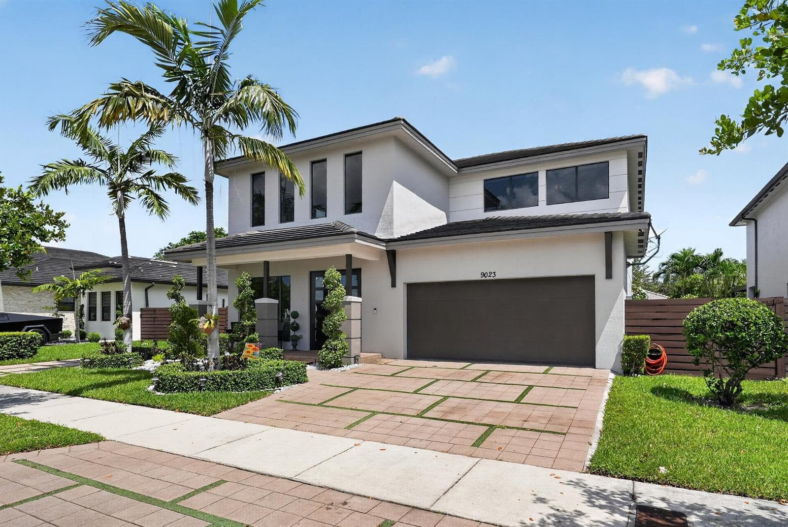 9023 NW 161ST Terrace, Miami Lakes, FL 33018 — zdjęcie 2