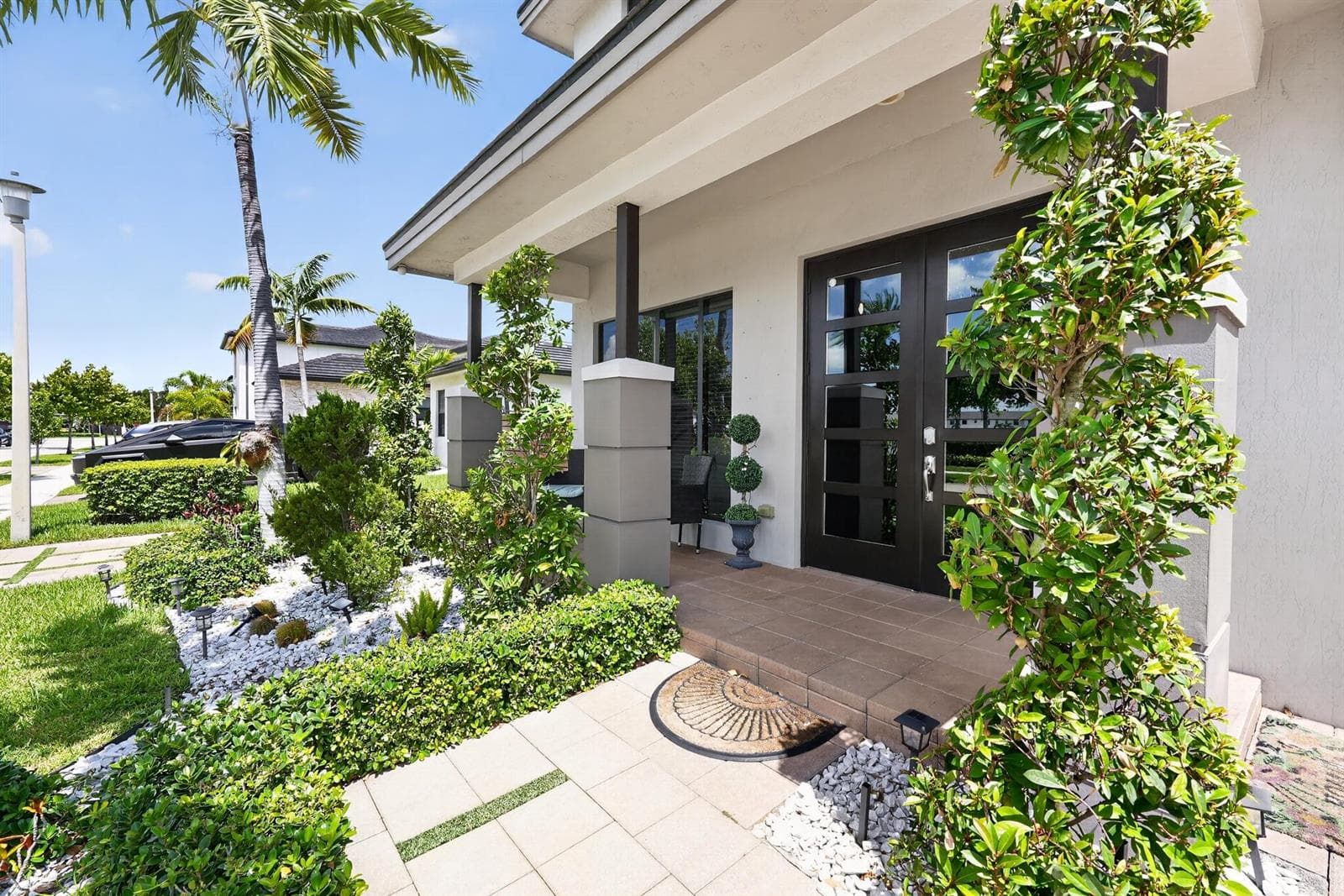 9023 NW 161ST Terrace, Miami Lakes, FL 33018 — zdjęcie 3