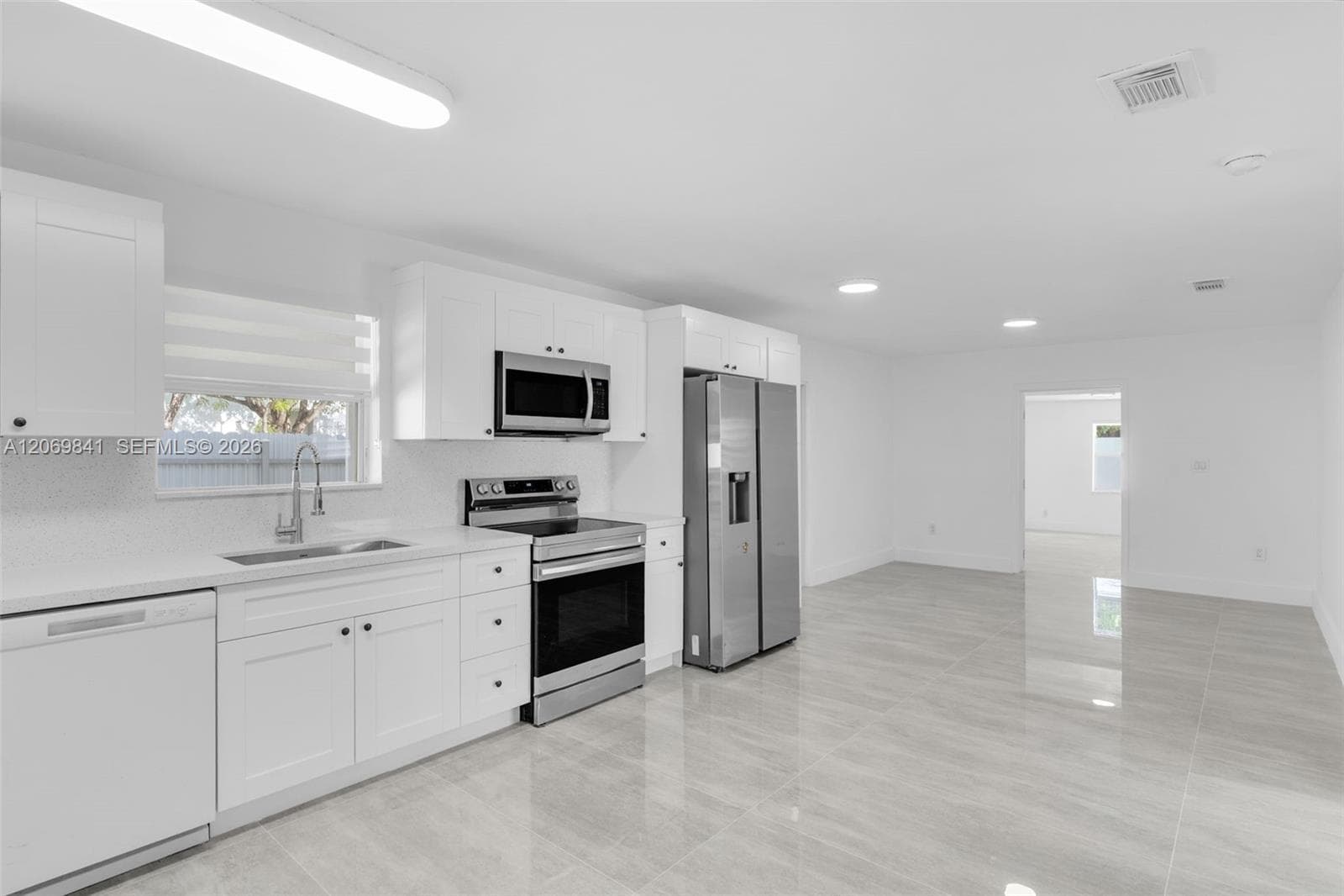 9999 NW 25th Ter, Doral, FL 33172 — zdjęcie 3