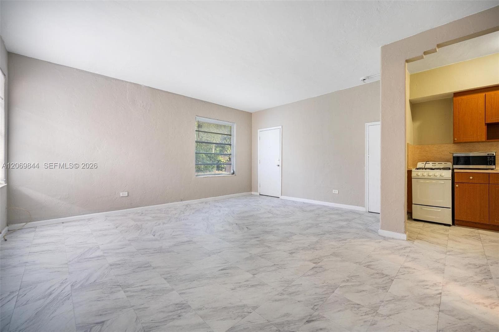 825 Alton Rd # 2, Miami Beach, FL 33139 — zdjęcie 3