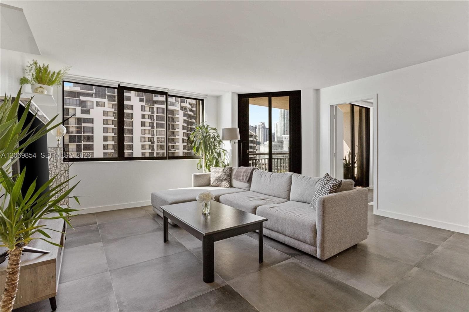 540 Brickell Key Dr # 1519, Miami, FL 33131 — zdjęcie 4