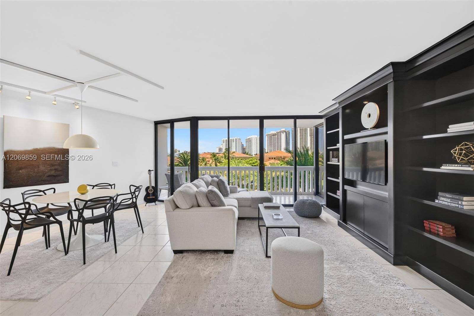 1000 Island Blvd # 405, Aventura, FL 33160