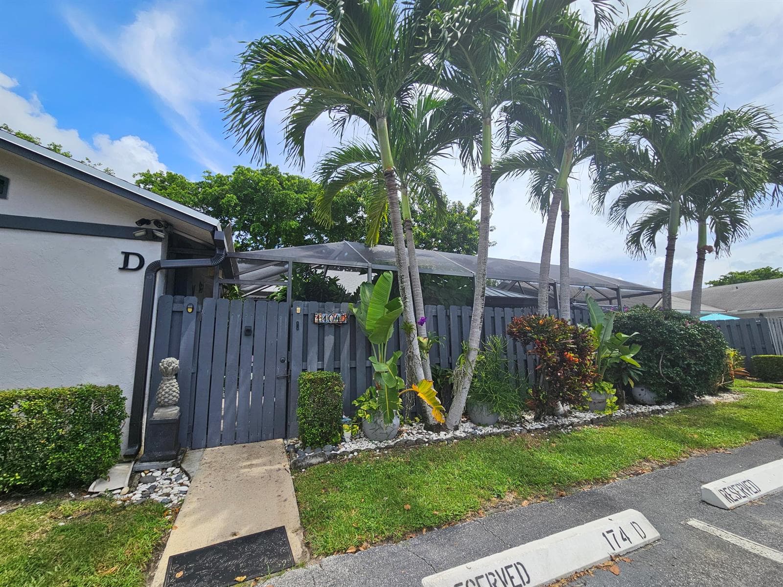 1104 SUMMIT TRAIL Circle # D, West Palm Beach, FL 33415