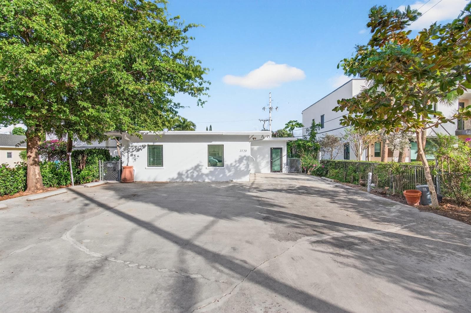 3720 Morton Avenue, West Palm Beach, FL 33405