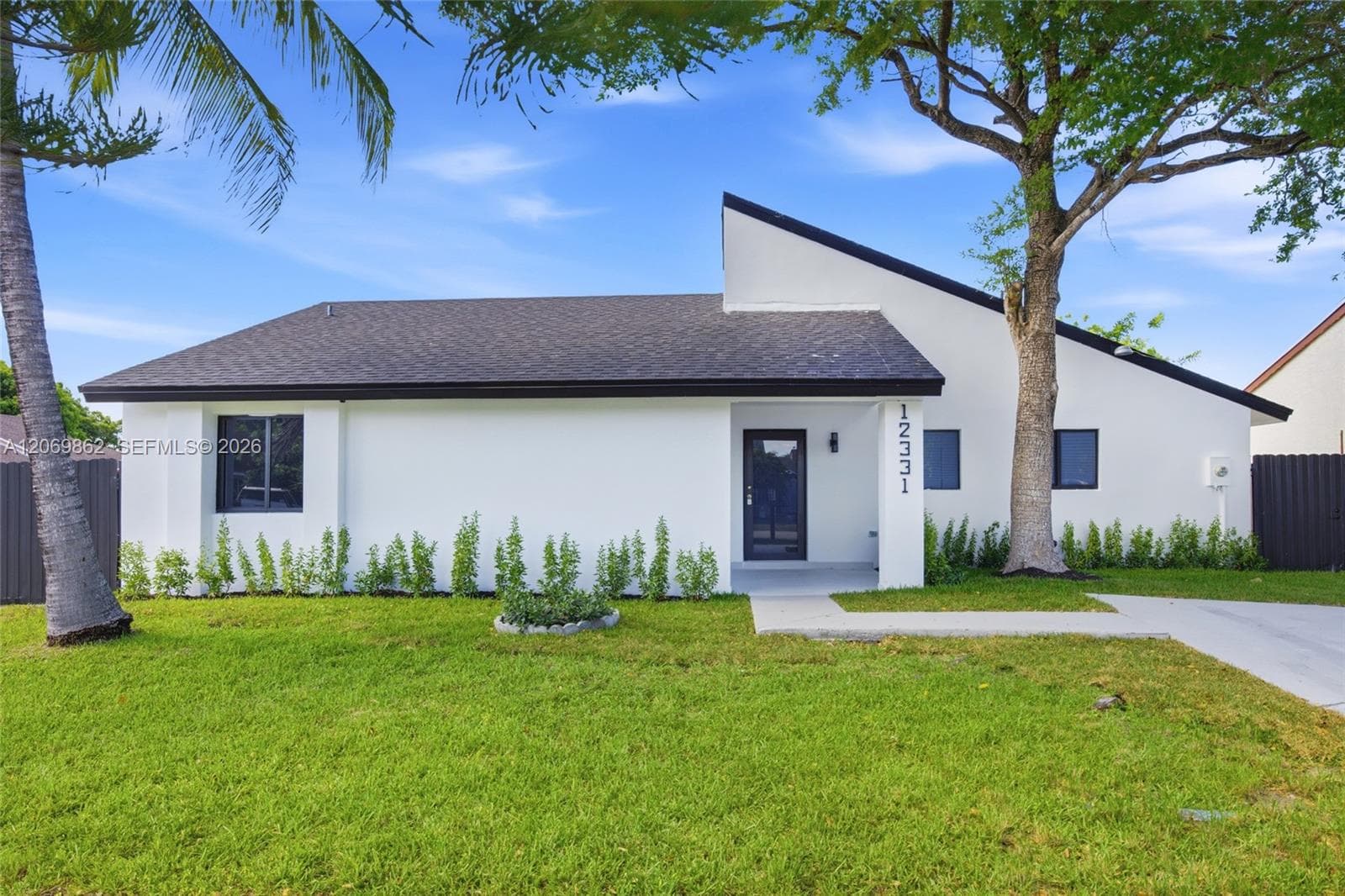 12331 SW 203rd Ter, Miami, FL 33177