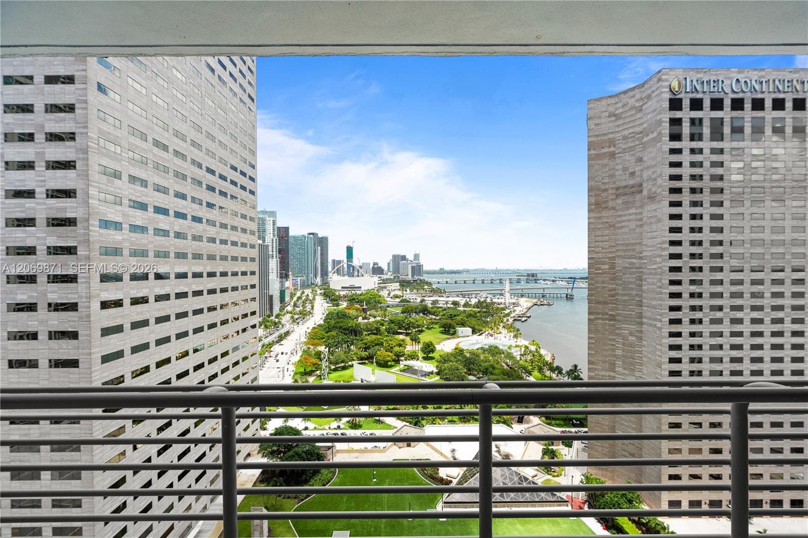 One Miami — zdjęcie 2