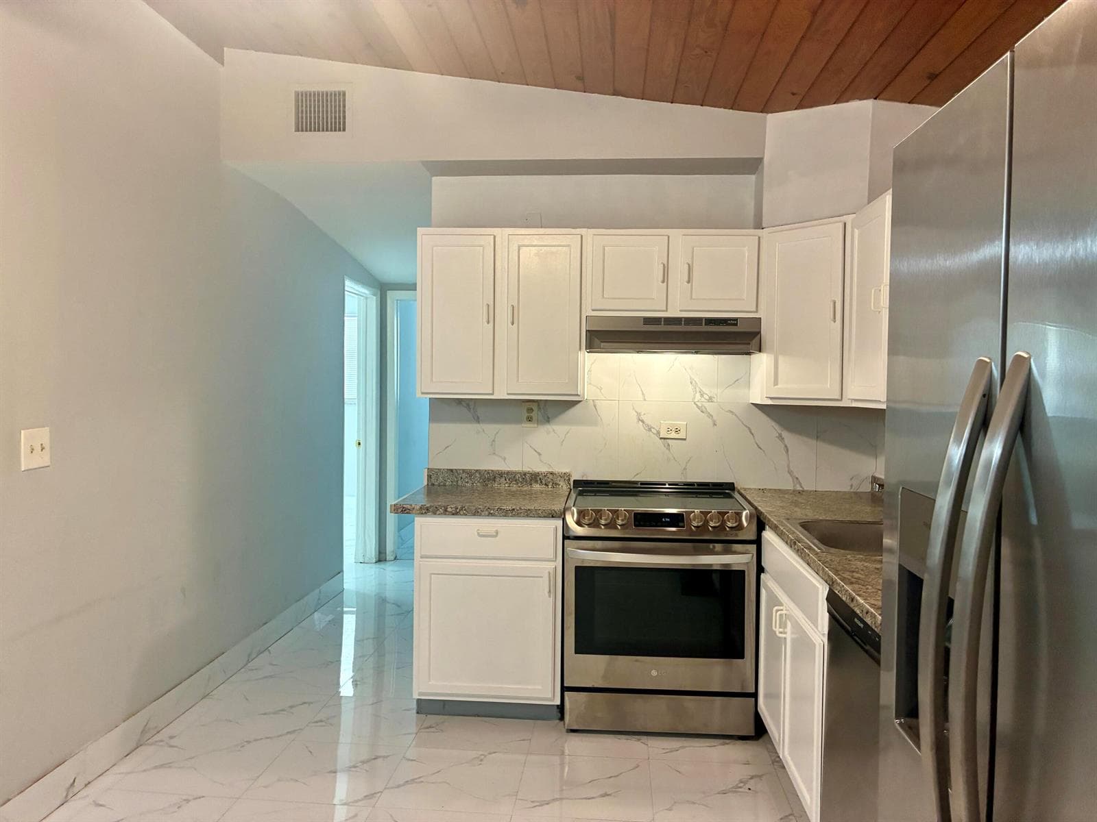 3630 SW 46TH Avenue, West Park, FL 33023 — zdjęcie 5