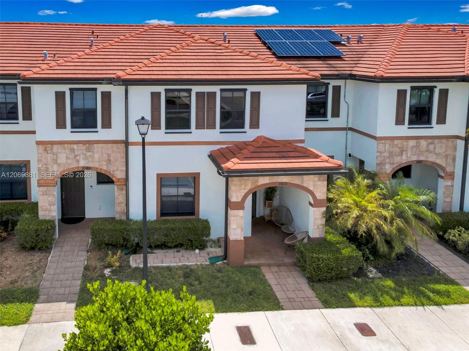 10615 W 34th Ct, Hialeah, FL 33018 — zdjęcie 3