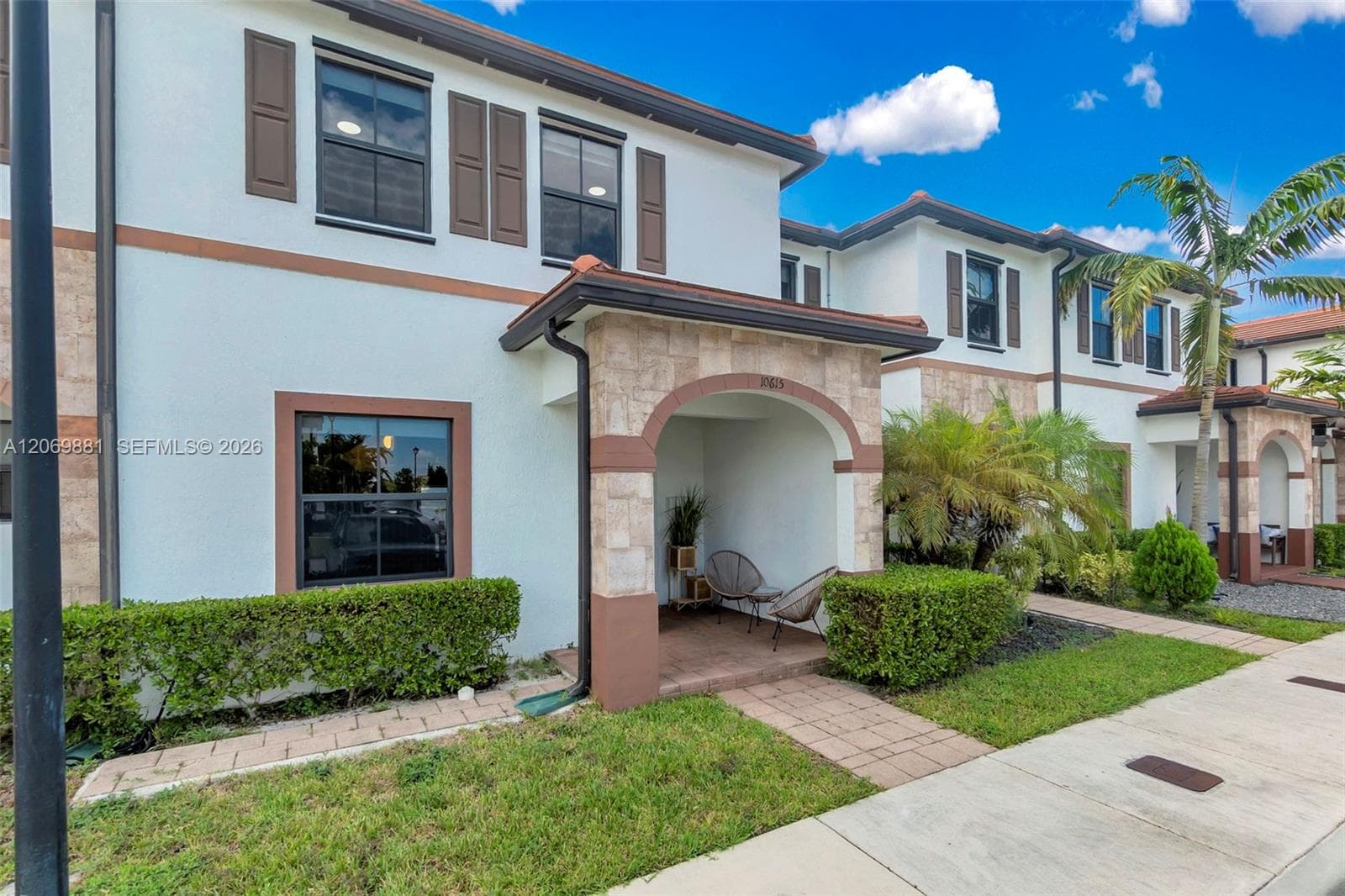 10615 W 34th Ct, Hialeah, FL 33018 — zdjęcie 4