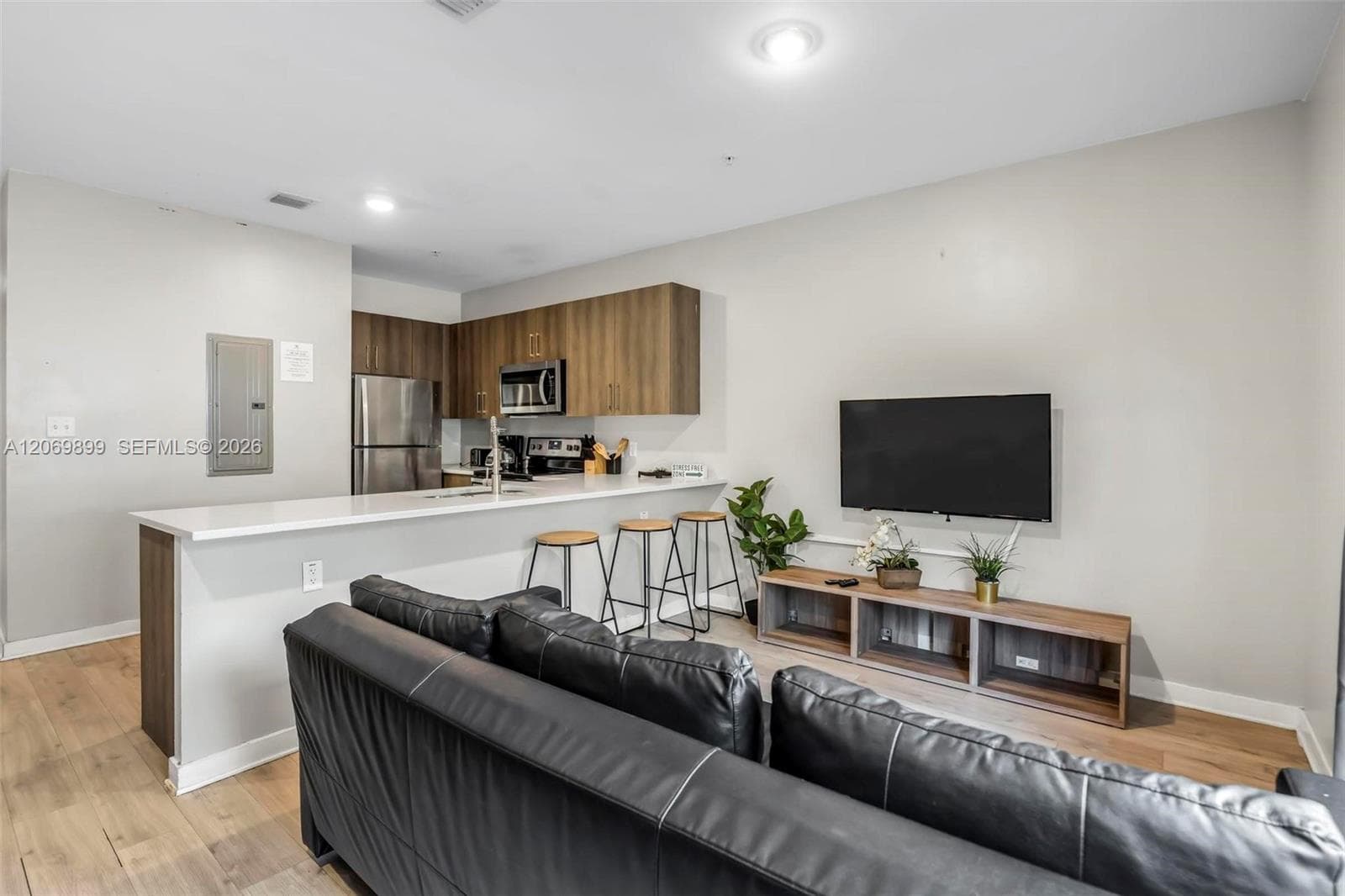 171 NW 158th St # 8, Miami, FL 33169 — zdjęcie 4