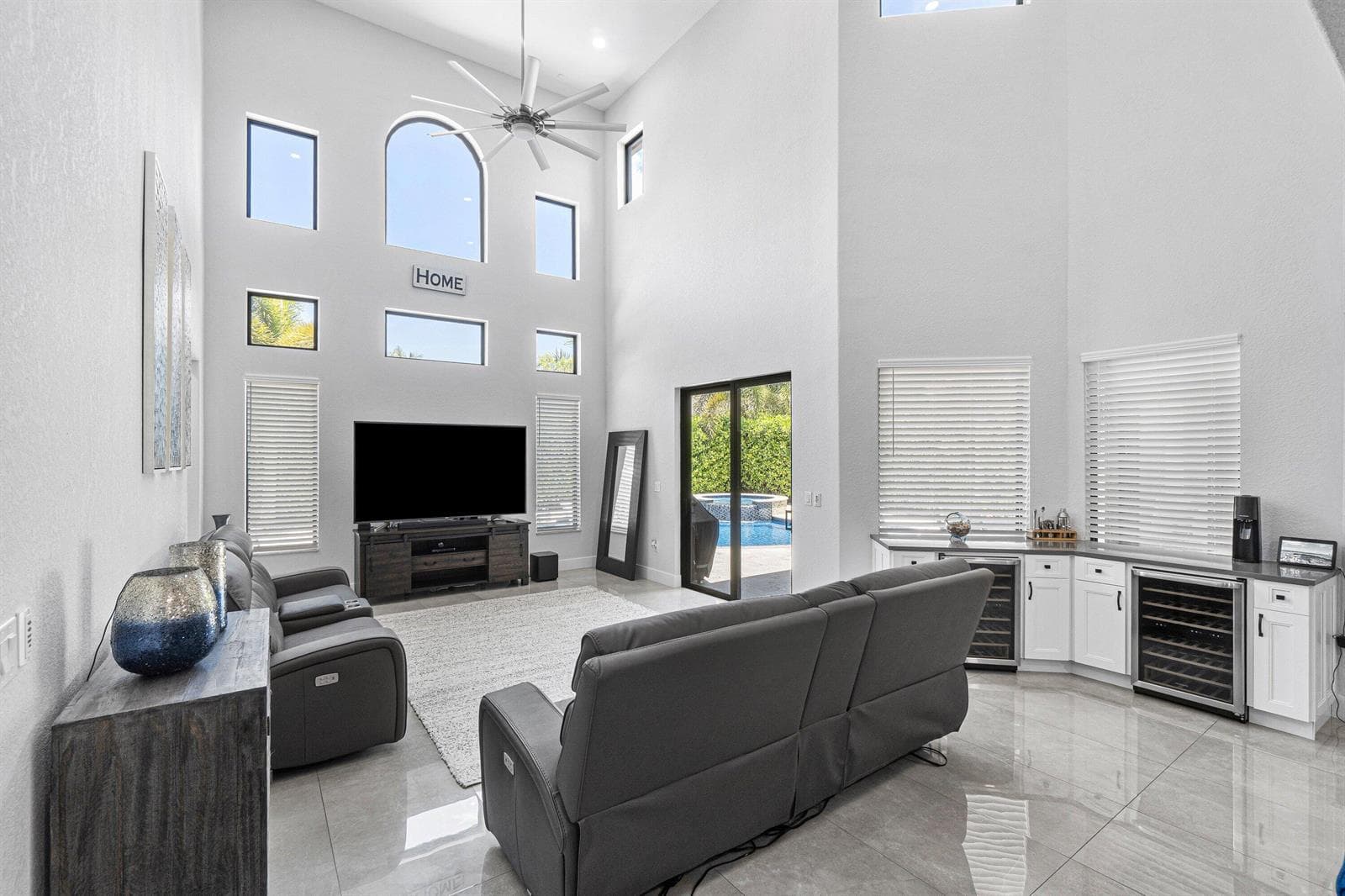 735 NW 124TH Avenue, Coral Springs, FL 33071 — zdjęcie 4