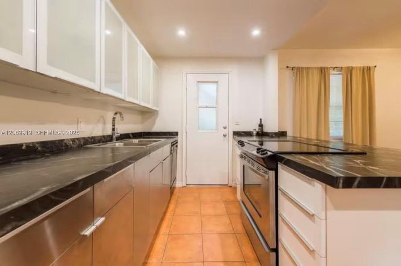 3240 Mary St # S202, Coconut Grove, FL 33133 — zdjęcie 4