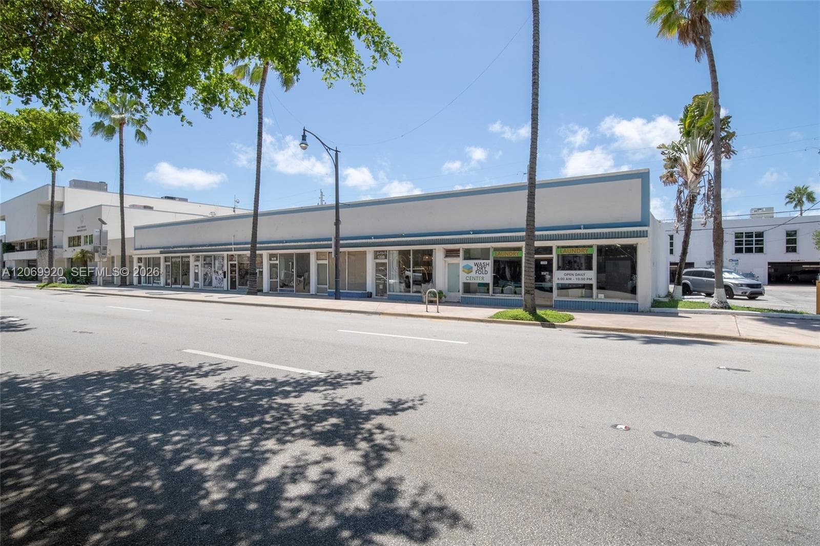 1226 Normandy Dr, Miami Beach, FL 33141 — zdjęcie 2