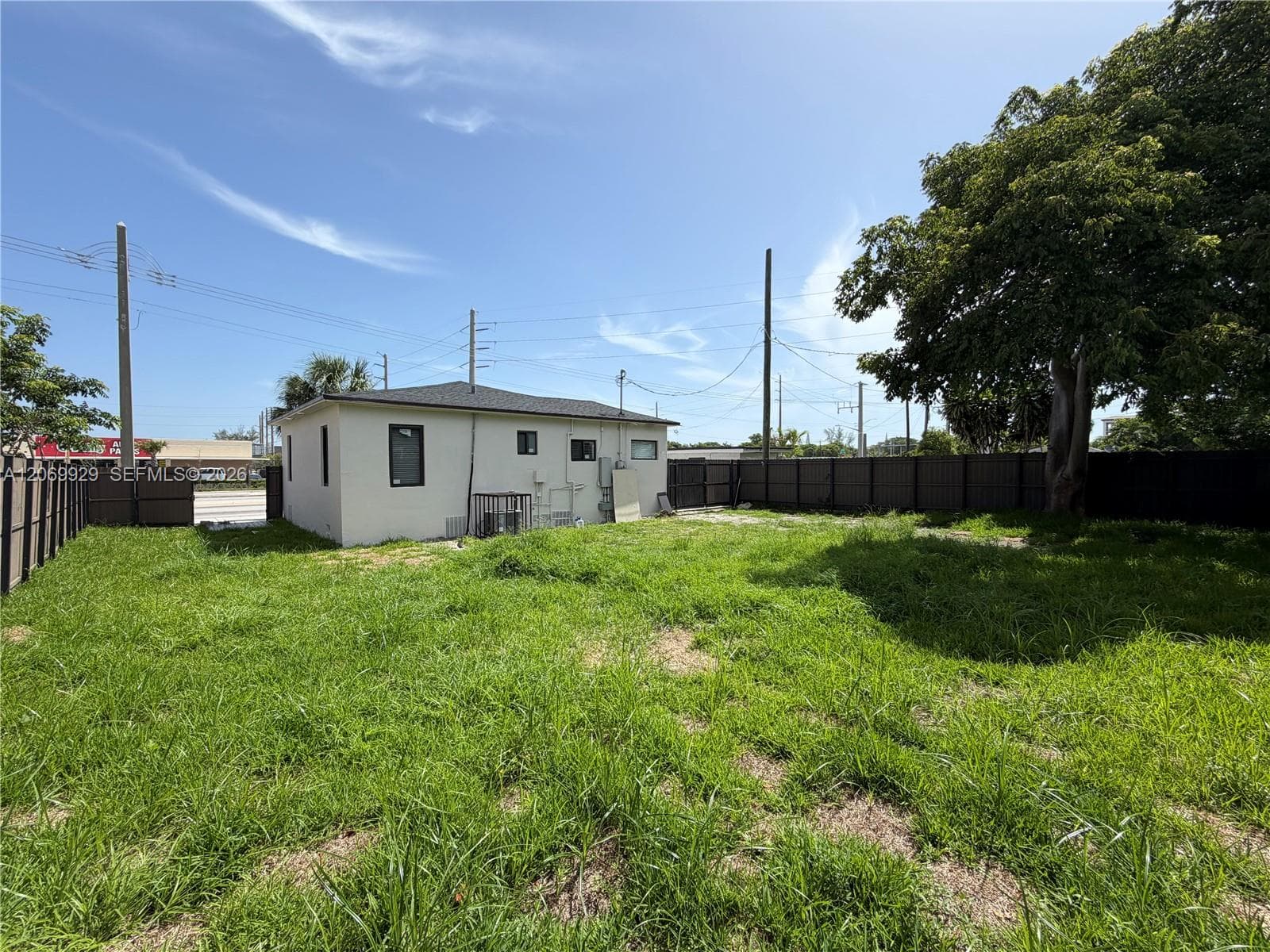 107 W Pembroke Rd # 0, Hallandale Beach, FL 33009 — zdjęcie 5