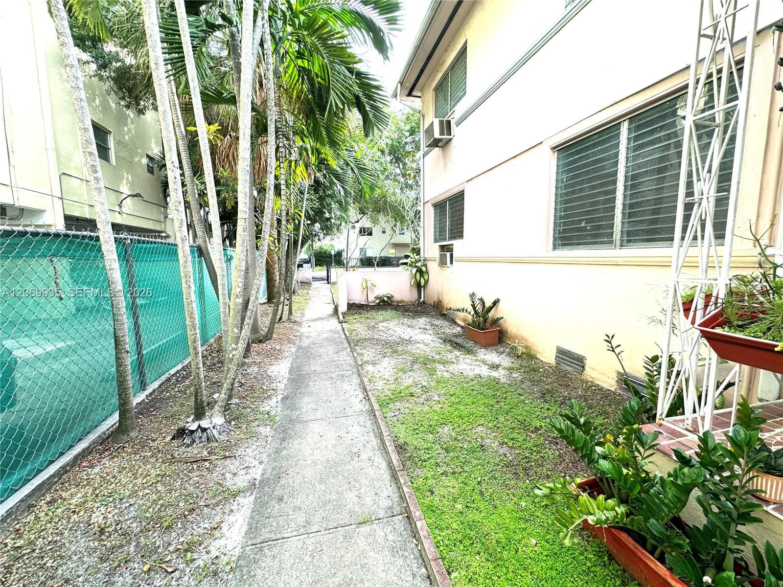 433 Santander Ave # 1, Coral Gables, FL 33134 — zdjęcie 3