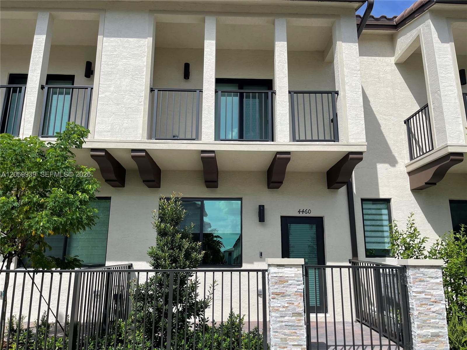 4460 NW 83rd Ave, Doral, FL 33166 — zdjęcie 2