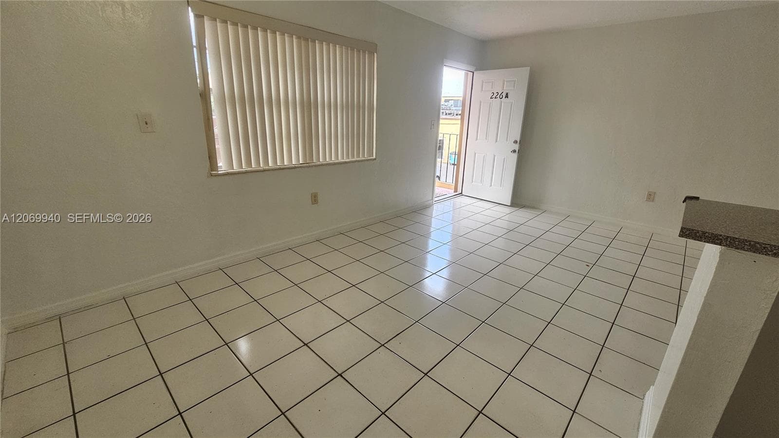 1230 W 54th St # 226A, Hialeah, FL 33012 — zdjęcie 3