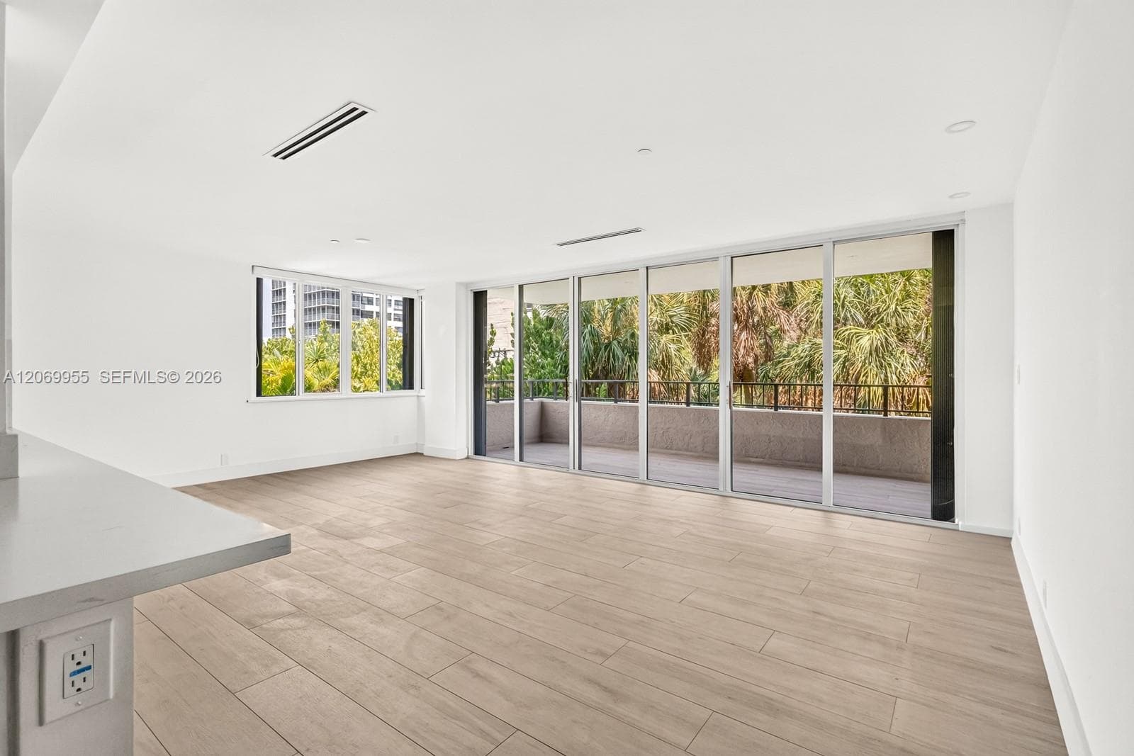 251 Crandon Blvd # 210, Key Biscayne, FL 33149 — zdjęcie 2