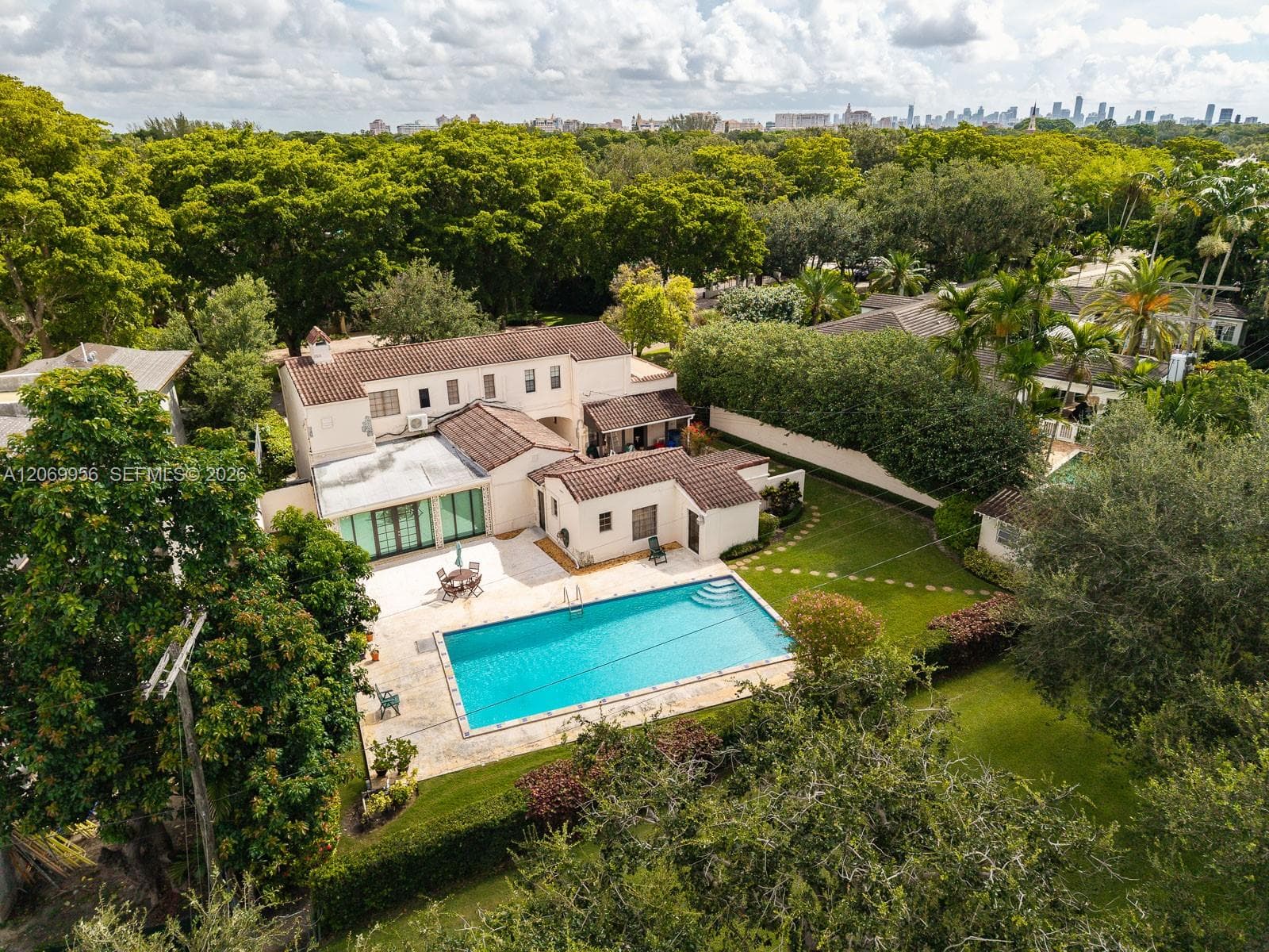 4128 Pinta Ct, Coral Gables, FL 33146 — zdjęcie 2