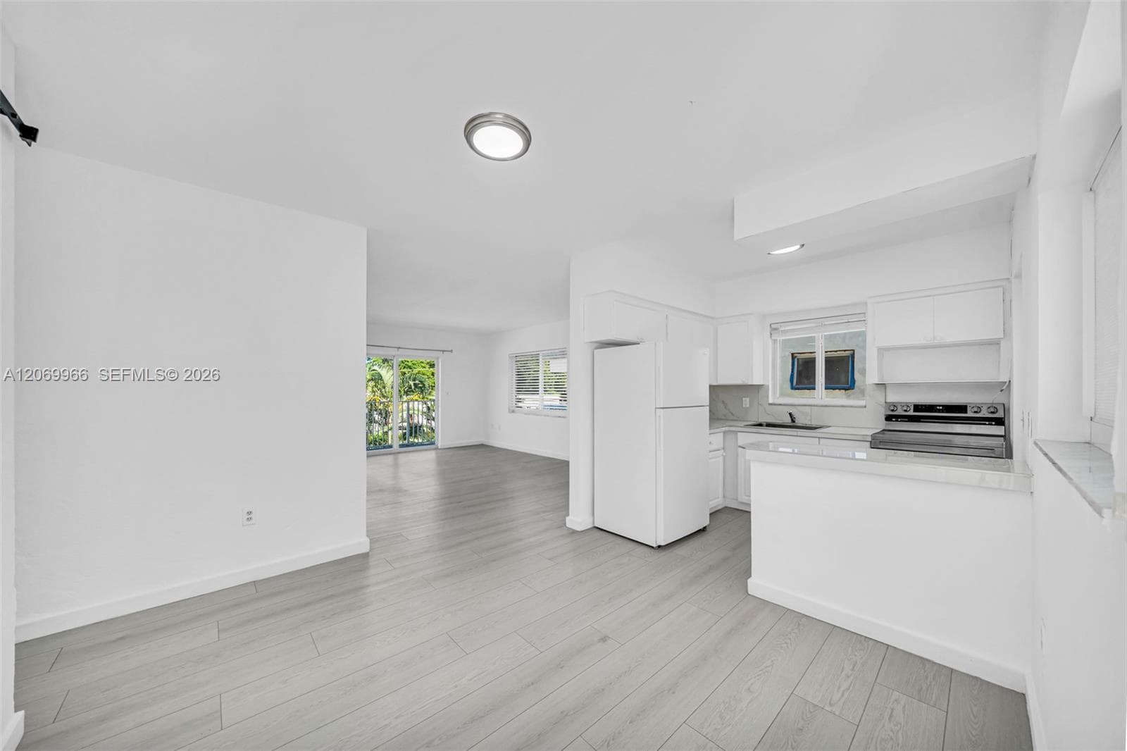 1420 Pennsylvania Ave # 310, Miami Beach, FL 33139 — zdjęcie 2