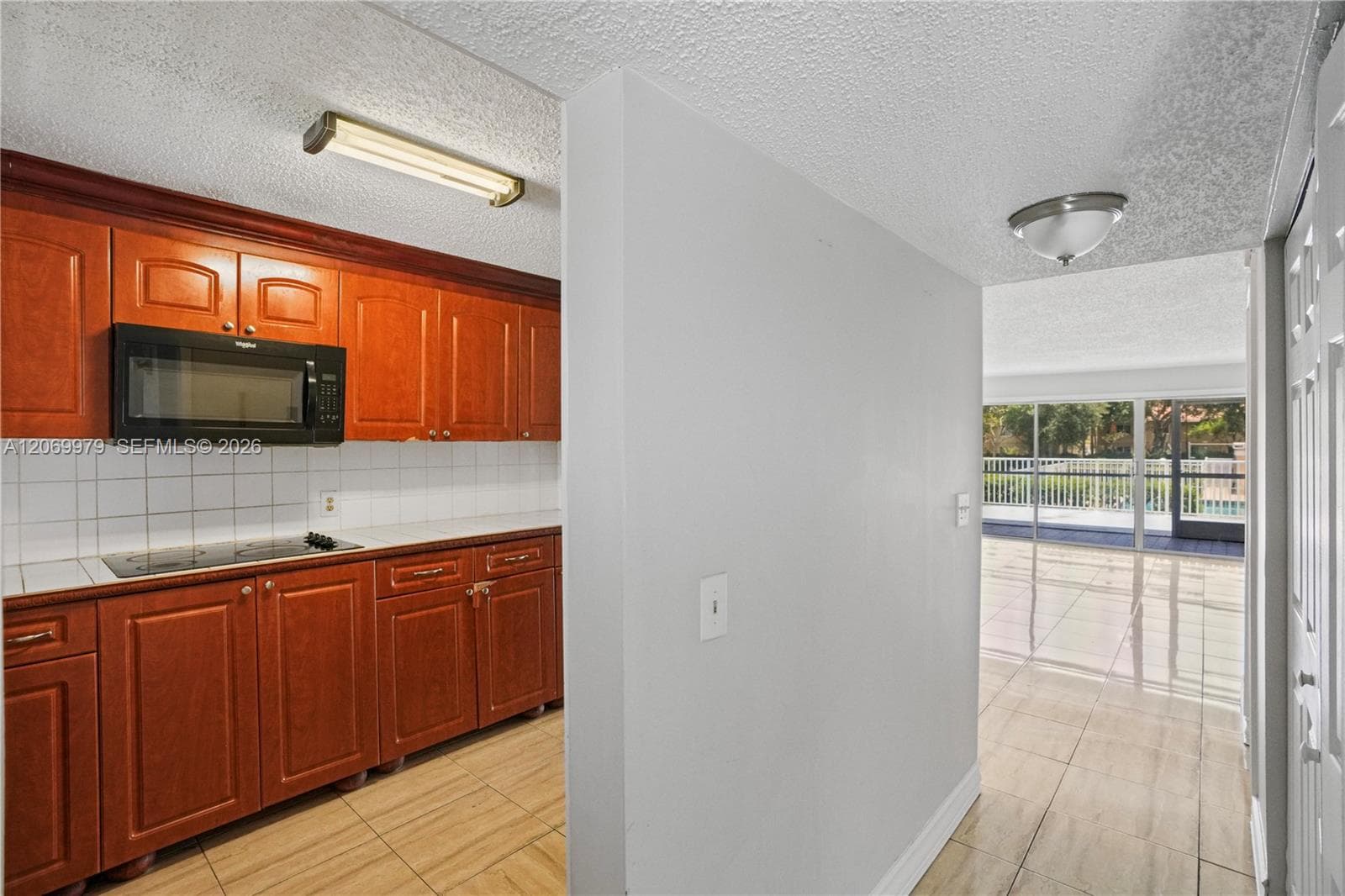 661 N University Dr # 1-103, Pembroke Pines, FL 33024 — zdjęcie 2