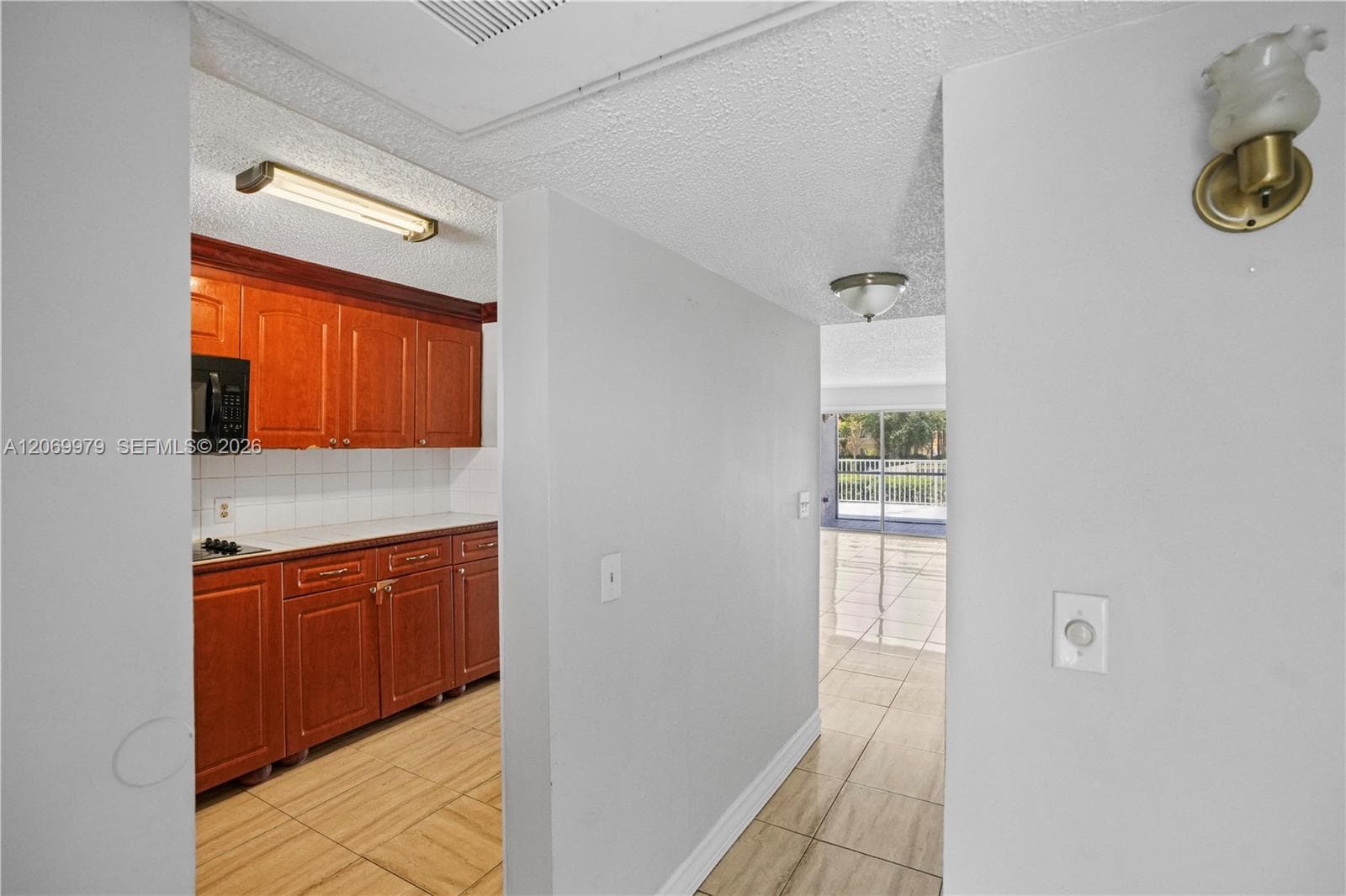 661 N University Dr # 1-103, Pembroke Pines, FL 33024