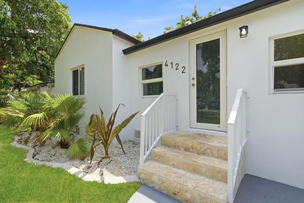 4122 NW 11th Pl, Miami, FL 33127 — zdjęcie 5