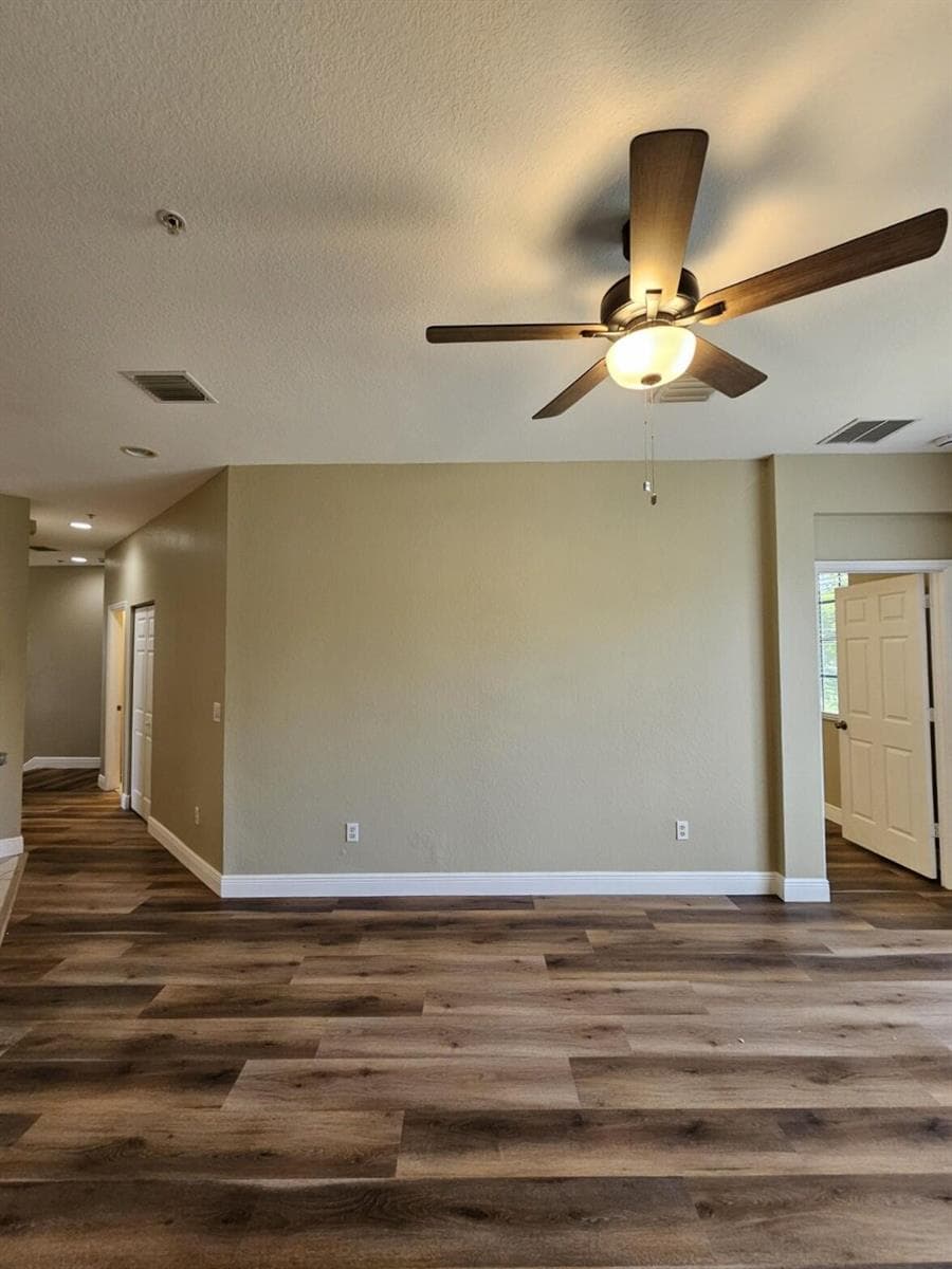 1979 MARSH HARBOR Drive, Riviera Beach, FL 33404 — zdjęcie 3