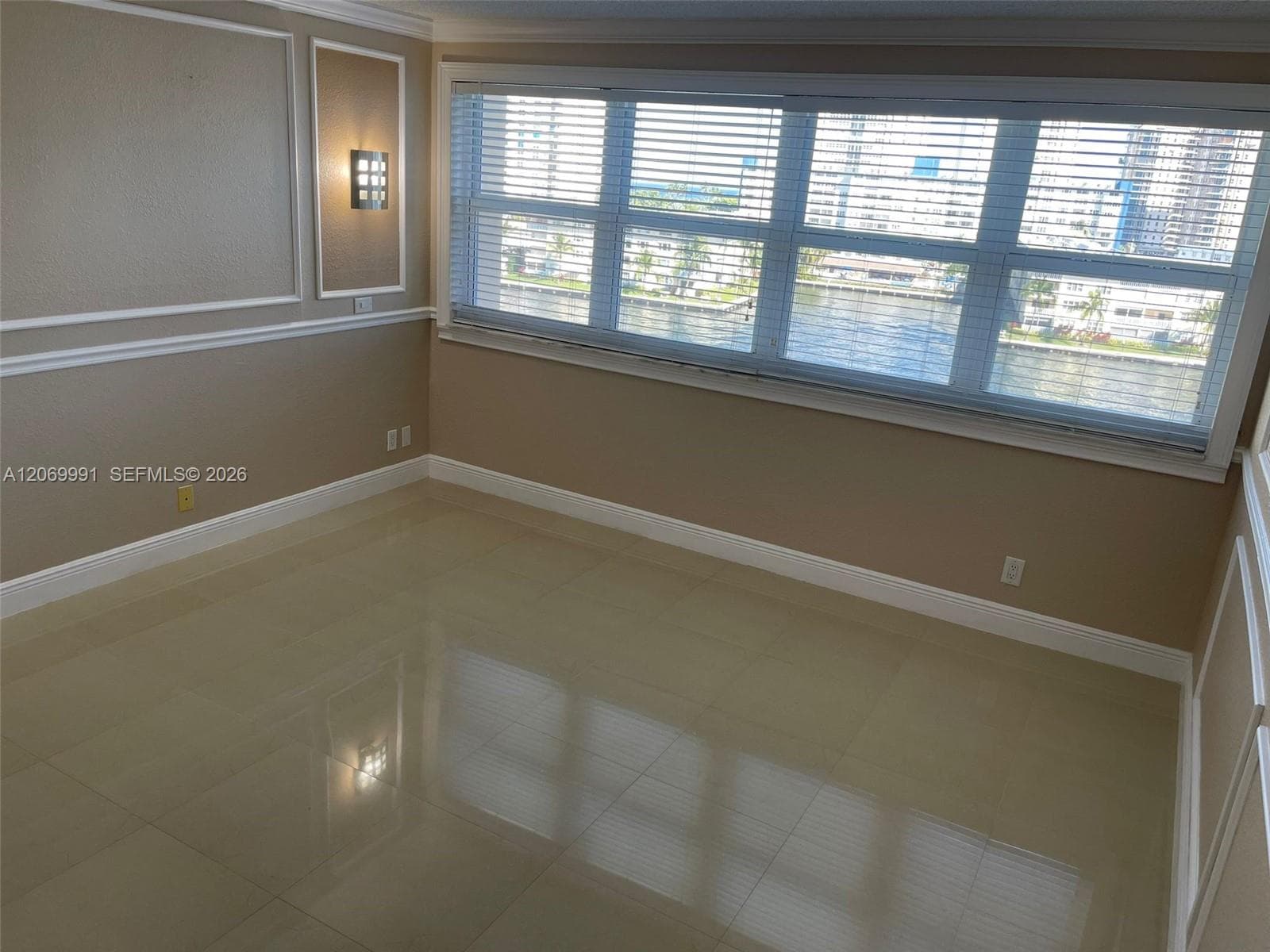 111 Golden Isles Dr # F2, Hallandale Beach, FL 33009 — zdjęcie 4