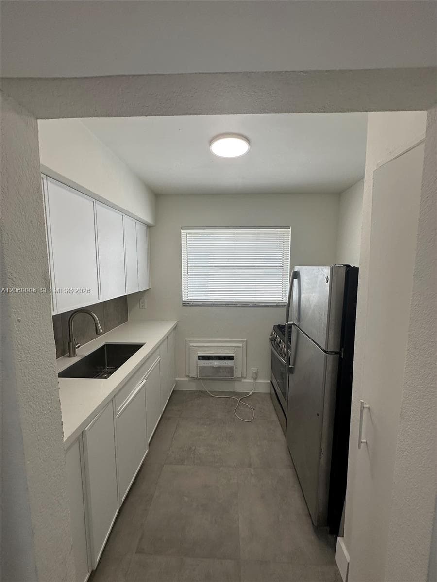 1225 Normandy Dr # 8, Miami Beach, FL 33141 — zdjęcie 2