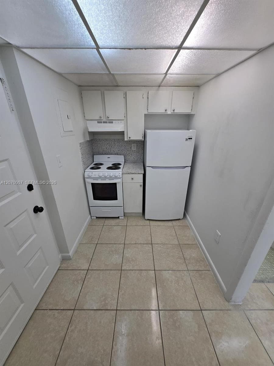 6980 NW 186th St # 3-227A, Hialeah, FL 33015