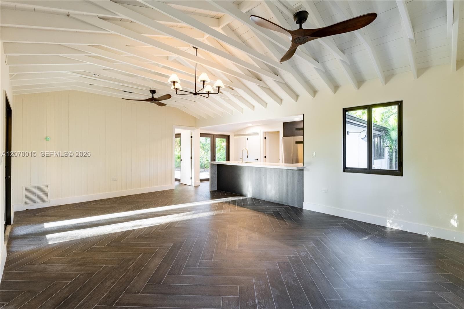 10901 NE 3rd Ave, Miami, FL 33161 — zdjęcie 5
