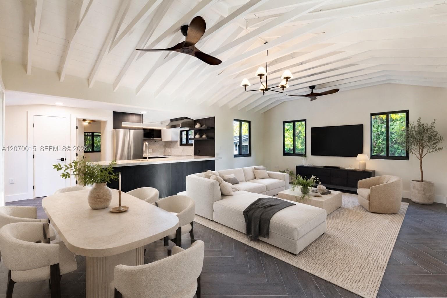 10901 NE 3rd Ave, Miami, FL 33161 — zdjęcie 4